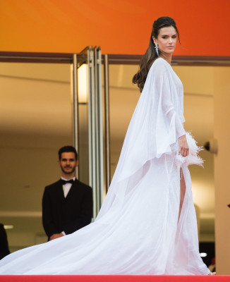 Alessandra Ambrosio pic #1136604