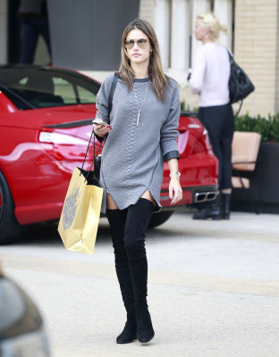 Alessandra Ambrosio pic #749363