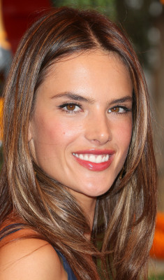 Alessandra Ambrosio pic #541497