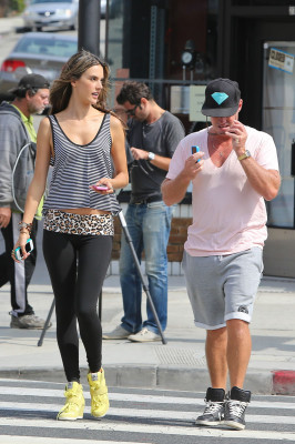 Alessandra Ambrosio pic #542110