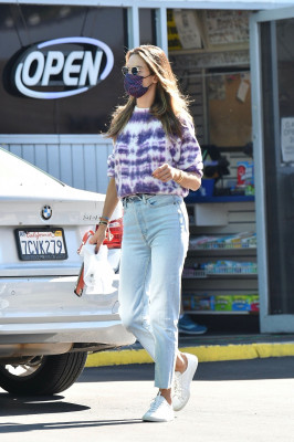 Alessandra Ambrosio pic #1238738