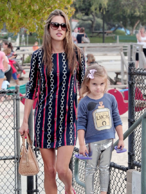 Alessandra Ambrosio pic #542930
