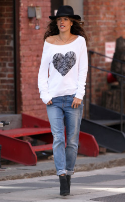 Alessandra Ambrosio pic #602153