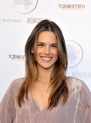 Alessandra Ambrosio pic #382709