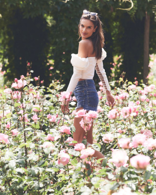 Alessandra Ambrosio pic #1039650