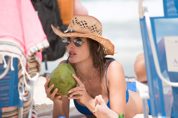 Alessandra Ambrosio pic #1094863