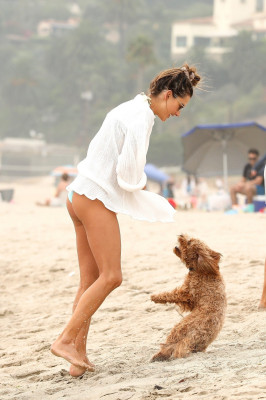 Alessandra Ambrosio pic #1233306