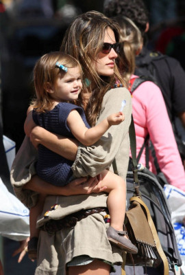 Alessandra Ambrosio pic #535987