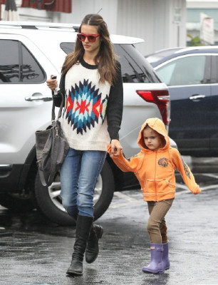 Alessandra Ambrosio pic #560906