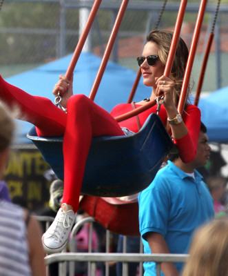 Alessandra Ambrosio pic #644654