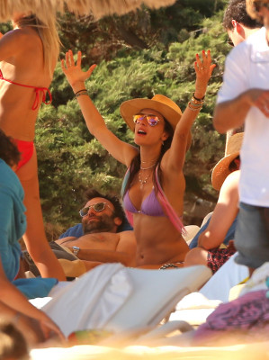 Alessandra Ambrosio pic #948949