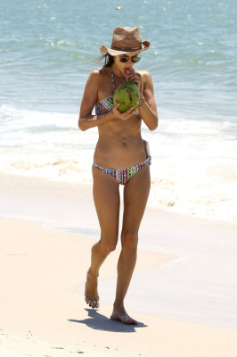 Alessandra Ambrosio pic #899251