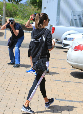 Alessandra Ambrosio pic #1033558