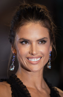 Alessandra Ambrosio pic #796428