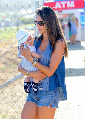 Alessandra Ambrosio pic #529292