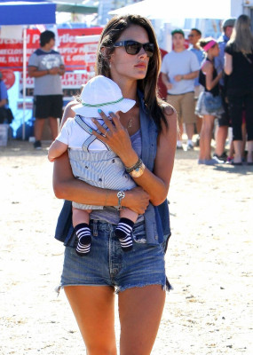 Alessandra Ambrosio pic #529276