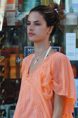 Alessandra Ambrosio pic #183671
