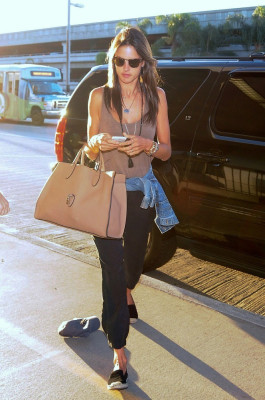 Alessandra Ambrosio pic #726301