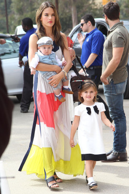 Alessandra Ambrosio pic #570162