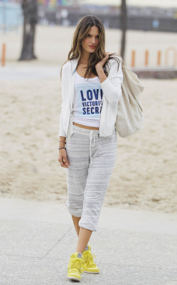 Alessandra Ambrosio pic #582699