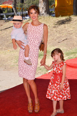 Alessandra Ambrosio pic #640484