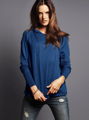 Alessandra Ambrosio pic #303354