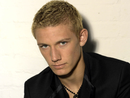 Alex Pettyfer pic #242953