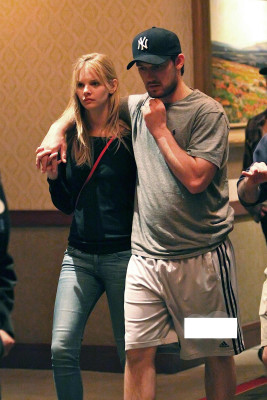 Alex Pettyfer pic #689642