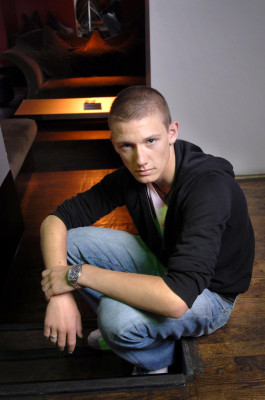 Alex Pettyfer pic #238947
