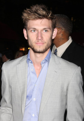 photo 7 in Alex Pettyfer gallery [id402766] 2011-09-12 00:00:00
