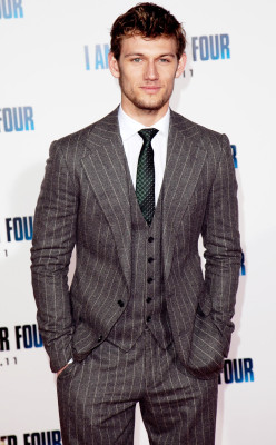photo 8 in Alex Pettyfer gallery [id402765] 2011-09-12 00:00:00