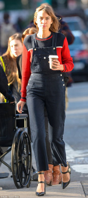 Alexa Chung pic #739543