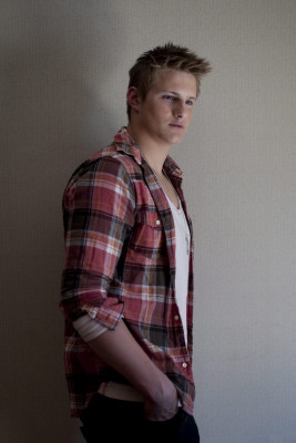 photo 4 in Alexander Ludwig  gallery [id468972] 2012-04-01 00:00:00