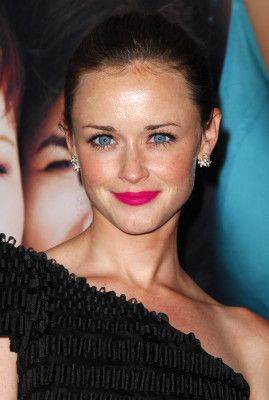 photo 22 in Alexis Bledel gallery [id230735] 2010-01-27 00:00:00