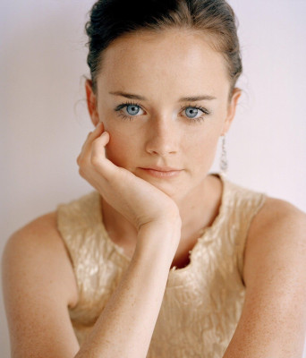 photo 27 in Alexis Bledel gallery [id152920] 2009-05-05 00:00:00