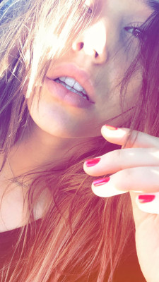 Alexis Ren pic #911400