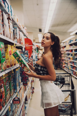Alexis Ren pic #995388