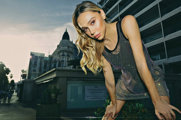 Alexis Ren pic #1306247