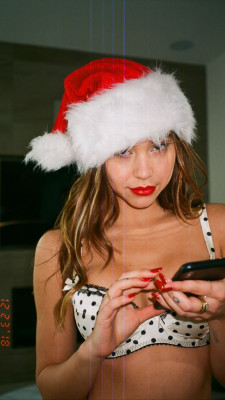 Alexis Ren pic #1093358
