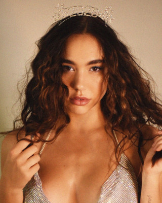 Alexis Ren pic #1198098