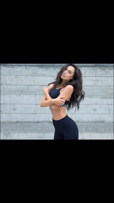 Alexis Ren pic #1094726