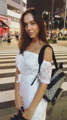 Alexis Ren pic #1065032