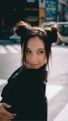 Alexis Ren pic #1033993
