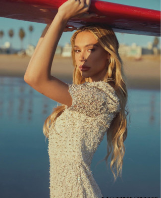 Alexis Ren pic #1367946