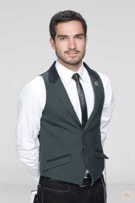 Alfonso Herrera  pic #510394