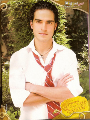 photo 8 in Alfonso Herrera  gallery [id528440] 2012-09-03 00:00:00