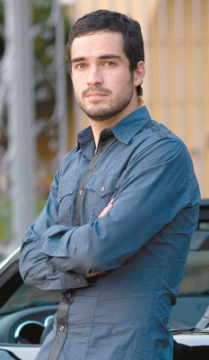 photo 7 in Alfonso Herrera  gallery [id497519] 2012-06-09 00:00:00