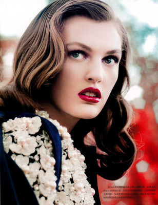 Ali Stephens pic #199584