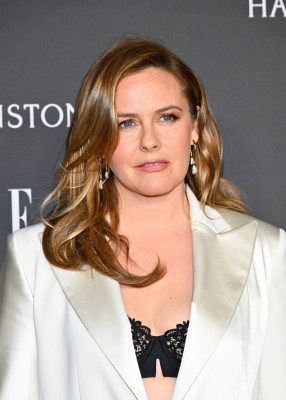 photo 4 in Alicia Silverstone gallery [id1340489] 2024-01-07 00:00:00