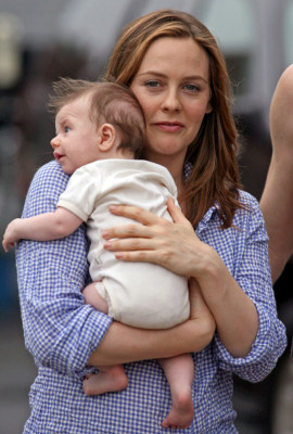 photo 10 in Alicia Silverstone gallery [id396394] 2011-08-08 00:00:00